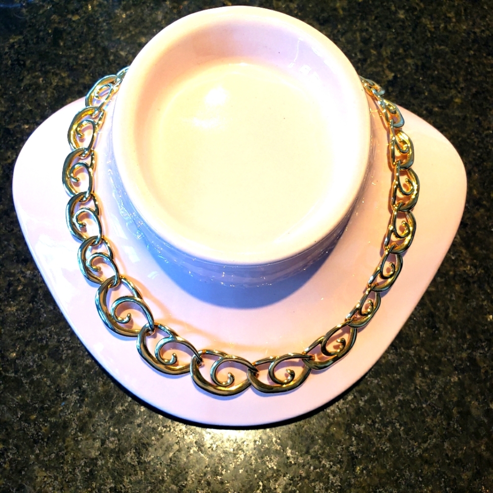 Necklace. Gold plate vintage.